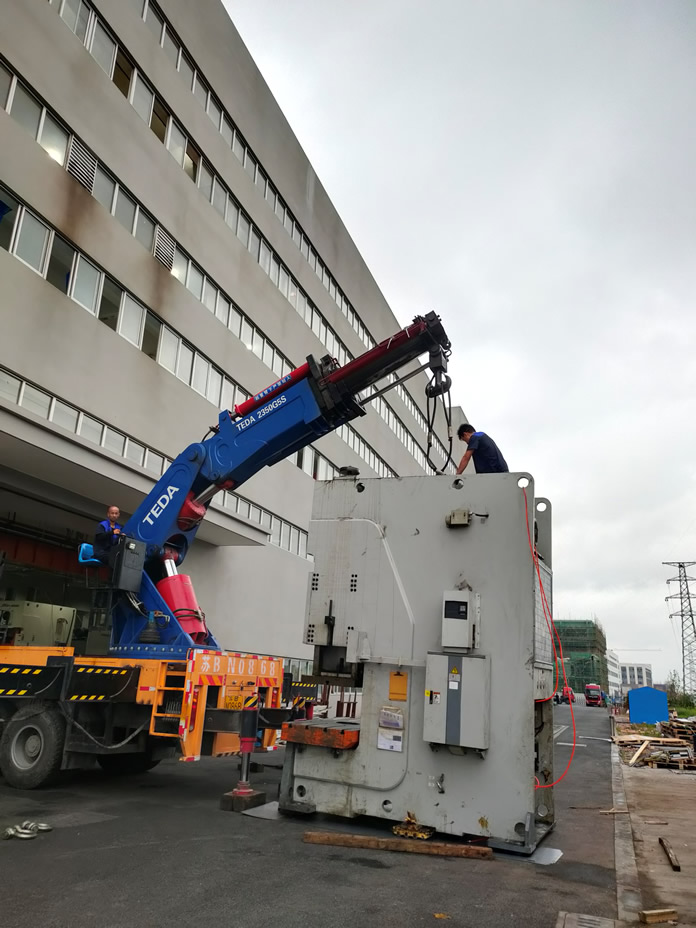 250���_��ж܇(ch��)��λ